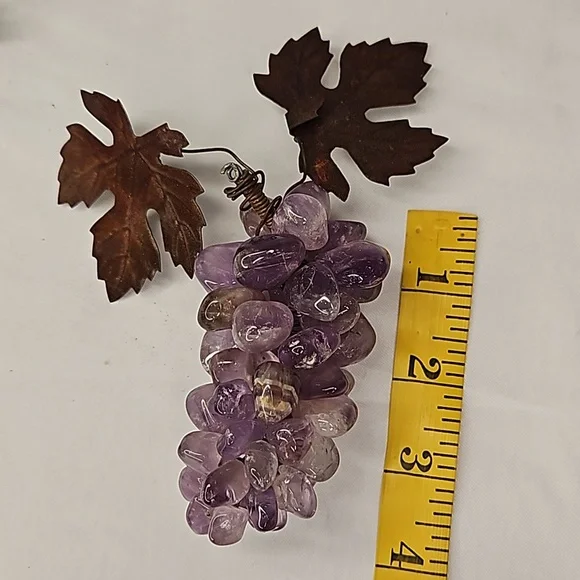 Vintage polished amethyst grape and leaf set of 2 - Picture 9 of 12